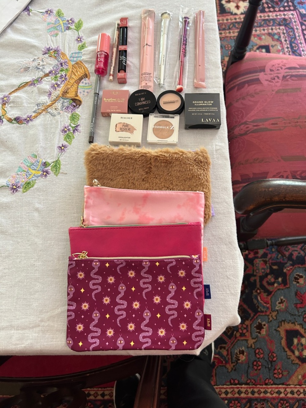 Ipsy 4 New Cosmetic Pouches with 10 sample products & 4 makeup brushes; Unused! - Picture 16 of 16